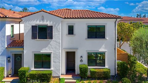 118 Mighty Oak Irvine CA 92602