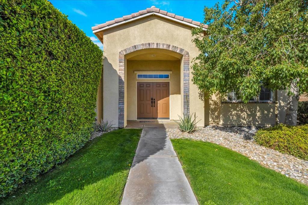 1290 Esperanza Trail