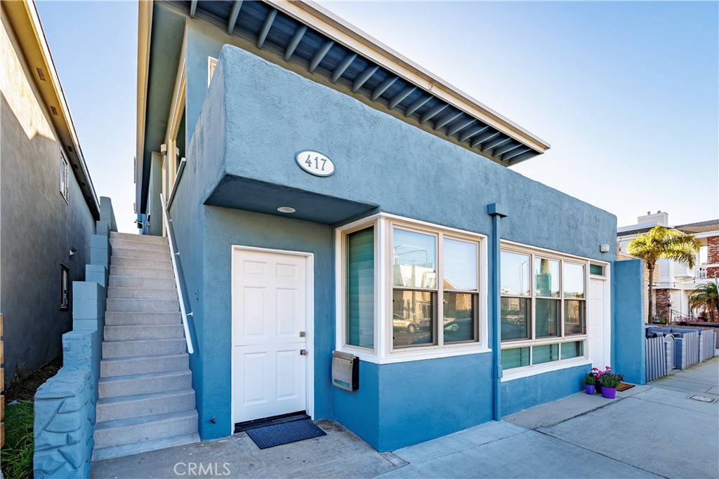 417 E Balboa Boulevard