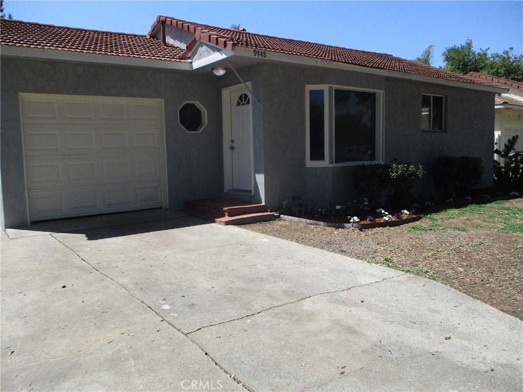 9748 Belmont