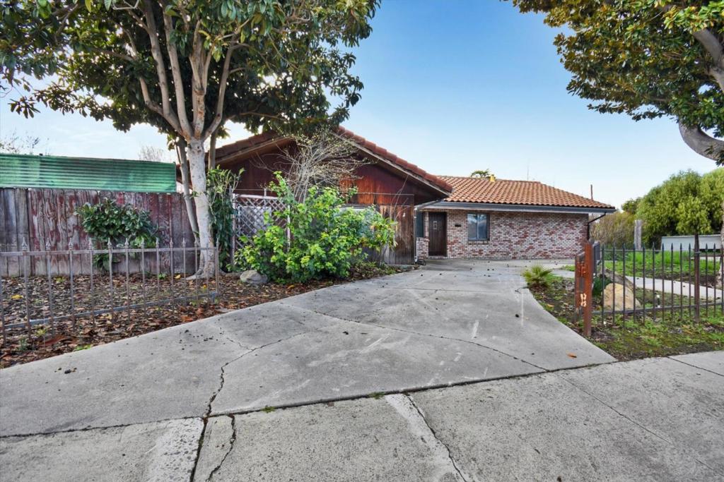 290 N Rengstorff Avenue, Mountain View CA 94043