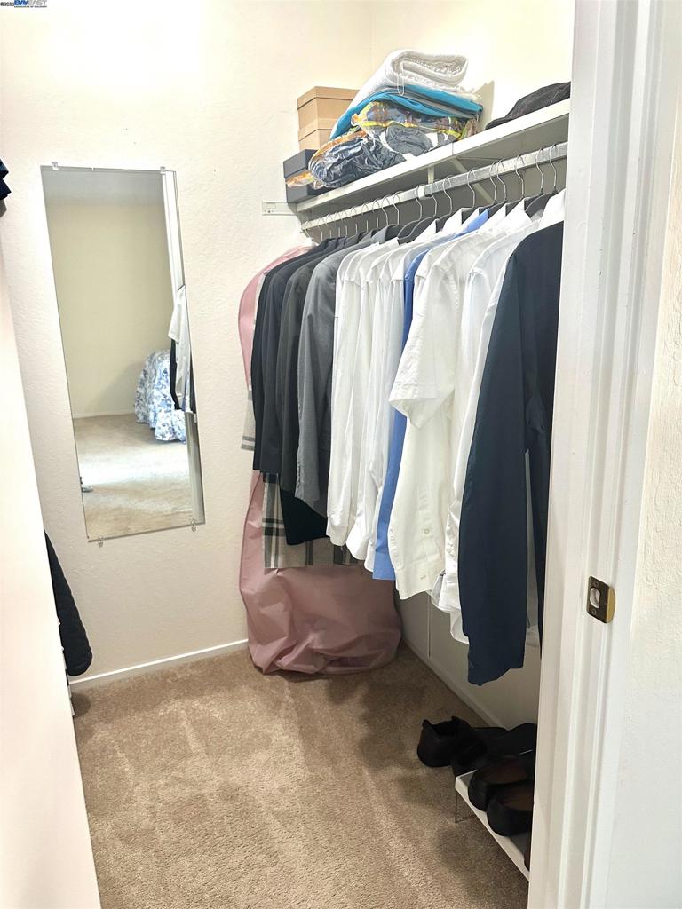 BAY FARM - Residential