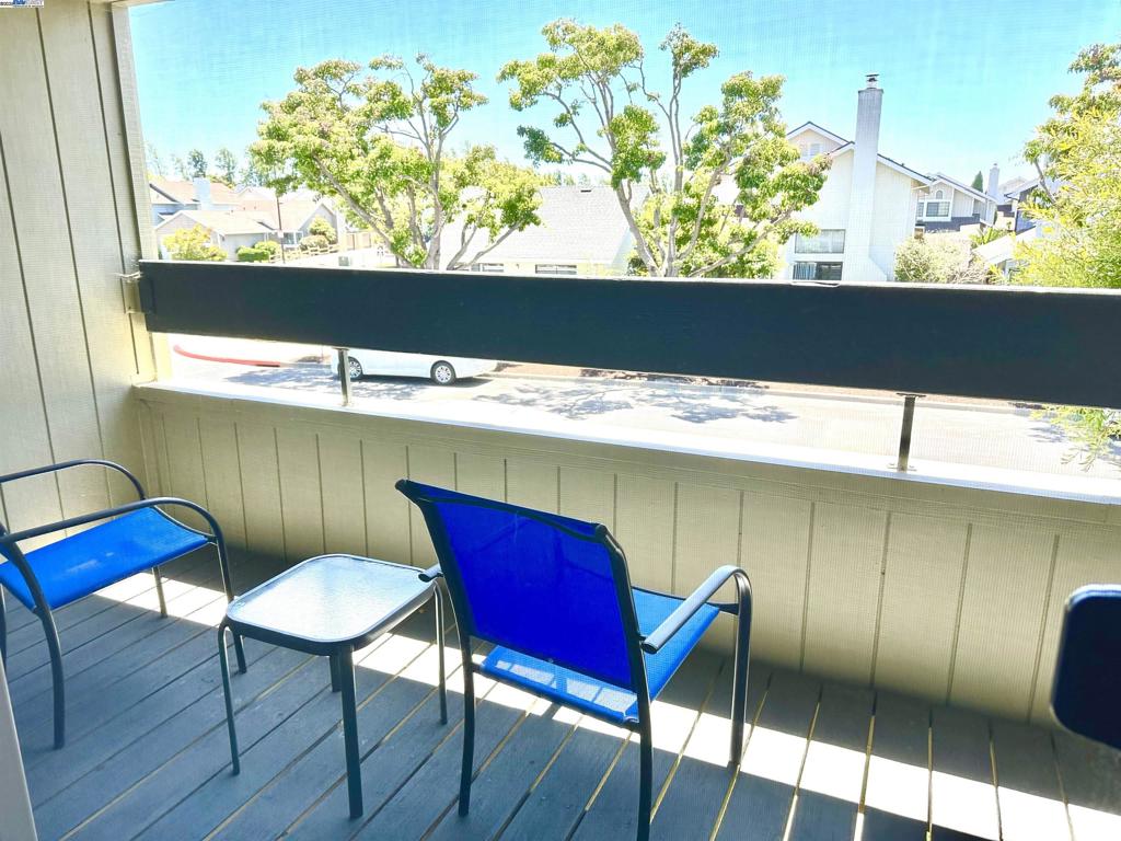 BAY FARM - Residential