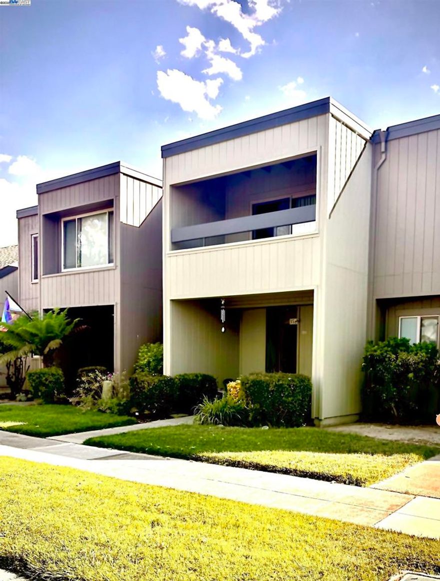 Spacious 3 bedroom, 1.5 bath "C" model nestled in the highly desirable Garden Isle community on Bay Farm Island. Quaint kitchen with stainless steel sink, newer light fixture and tile floors that face the street. Open dining area and living room with inside laundry room, perfect for relaxing or entertaining. Upstairs, the Primary bedroom offers a balcony and walk-in closet. while skylights above the staircase bring in abundant natural light. Additional features include dual pane windows and doors. Private backyard patio for outdoor entertainment. Spacious two car garage with epoxy flooring, and roll up door and plenty storage shelving. Sewer lateral compliant. Located close to pool, clubhouse, parks, transportation, walking paths and shopping center.