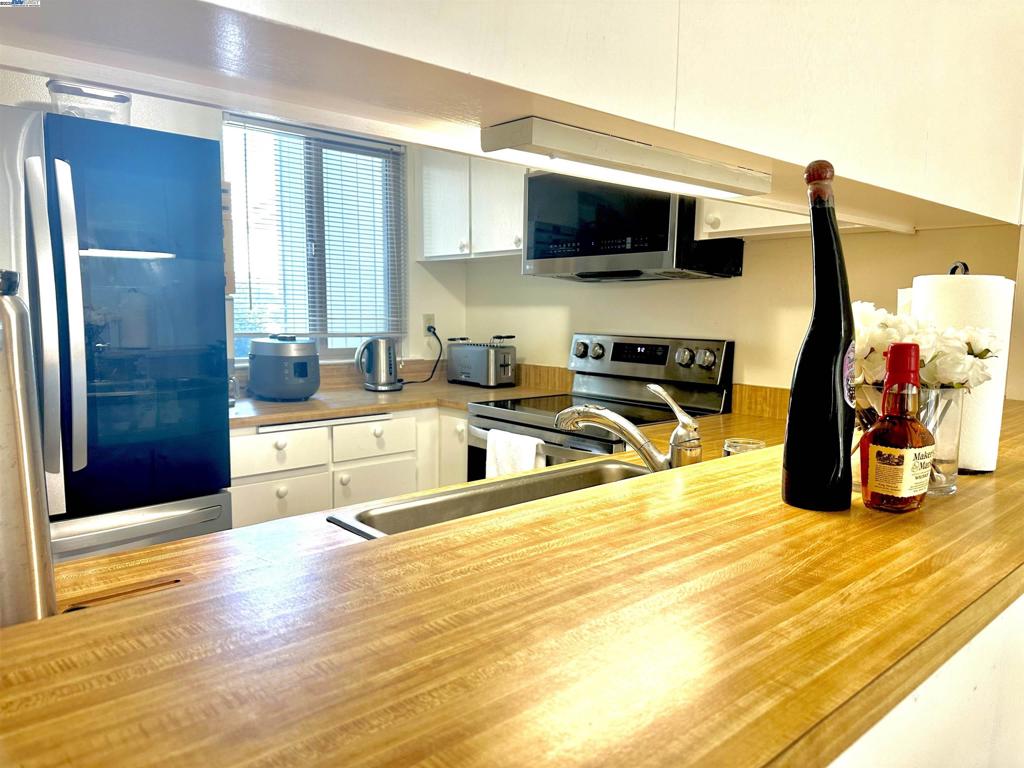 BAY FARM - Residential