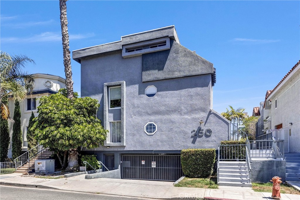This is the Burbank Condo you've been waiting for! Perfect for roommates, small family or single person with an ideal work from home office space. Newly remodeled 2 bedroom 2.5 bath condo with in unit laundry, side by side assigned parking and plenty of natural light. Both bedrooms feature en-suite bathrooms and there is a guest restroom off the living room. Amazing views from every single window and 2 balconies (1 facing west and the other facing east). Very close to Burbank downtown with top notch eateries and coffee shops. The magnificent property is located within 20 steps from a wonderful bike path for quiet morning walks. The unit is located on the second floor. No elevator in the building.