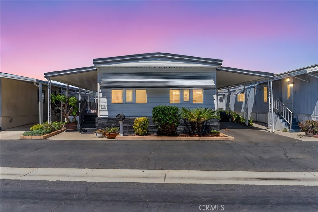 15261 Beach Boulevard 115