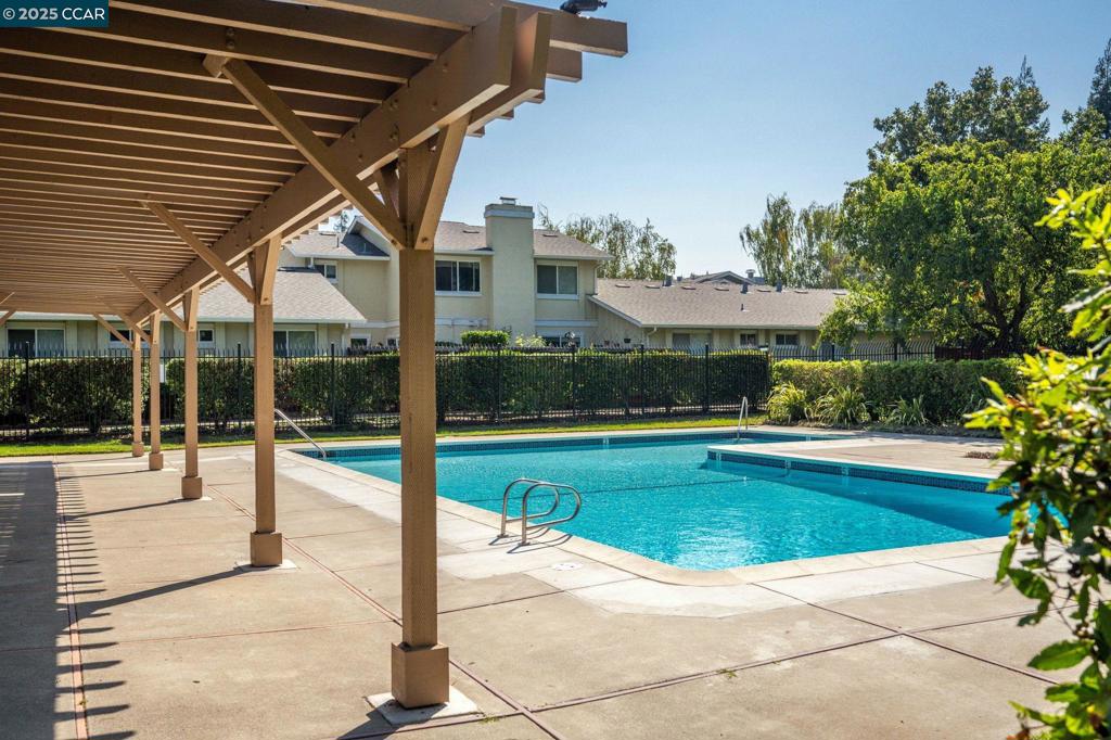 FOUNTAINHEAD GAR - Residential