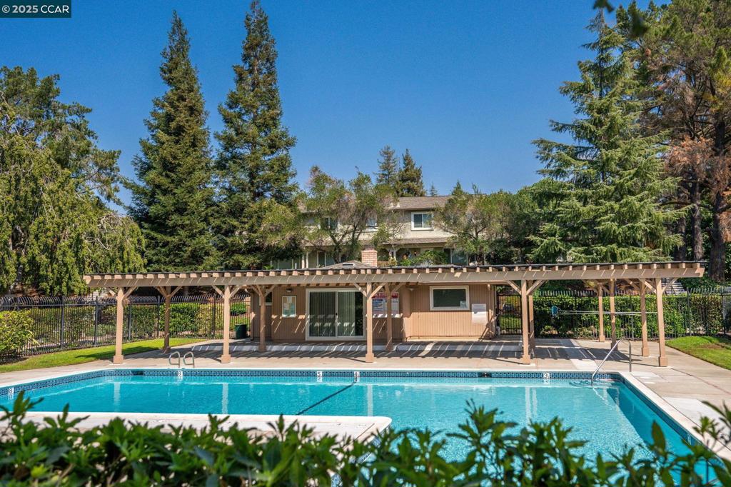 FOUNTAINHEAD GAR - Residential