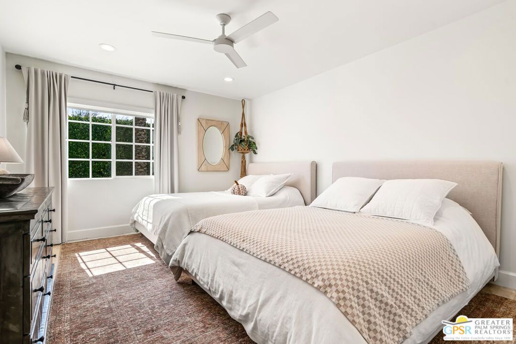 listing image 130720761107131612430