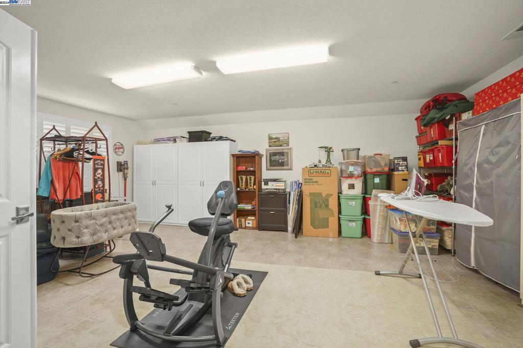 TRILOGY VINEYARDS - Residential