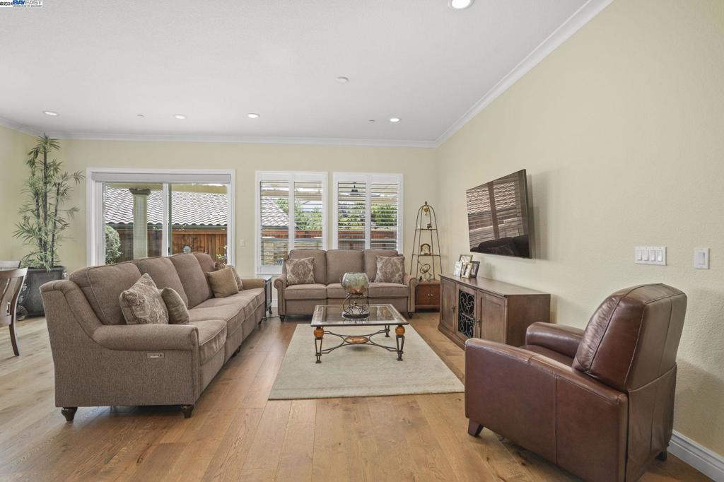 TRILOGY VINEYARDS - Residential