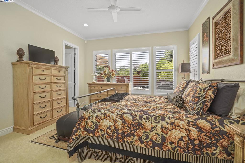 TRILOGY VINEYARDS - Residential