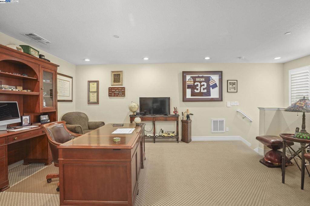 TRILOGY VINEYARDS - Residential