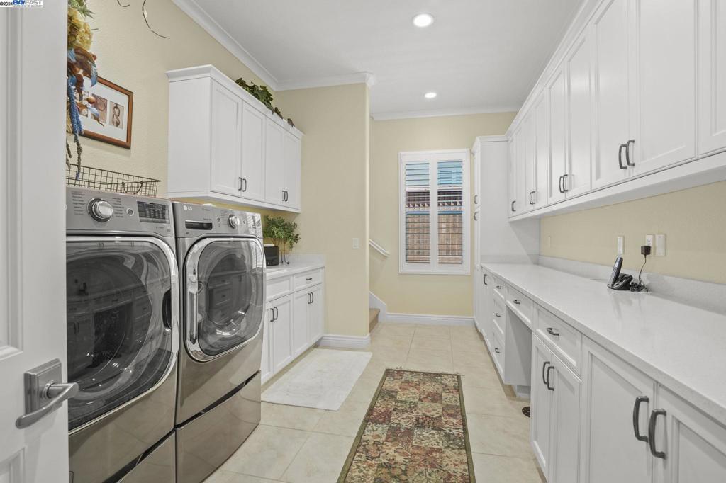 TRILOGY VINEYARDS - Residential