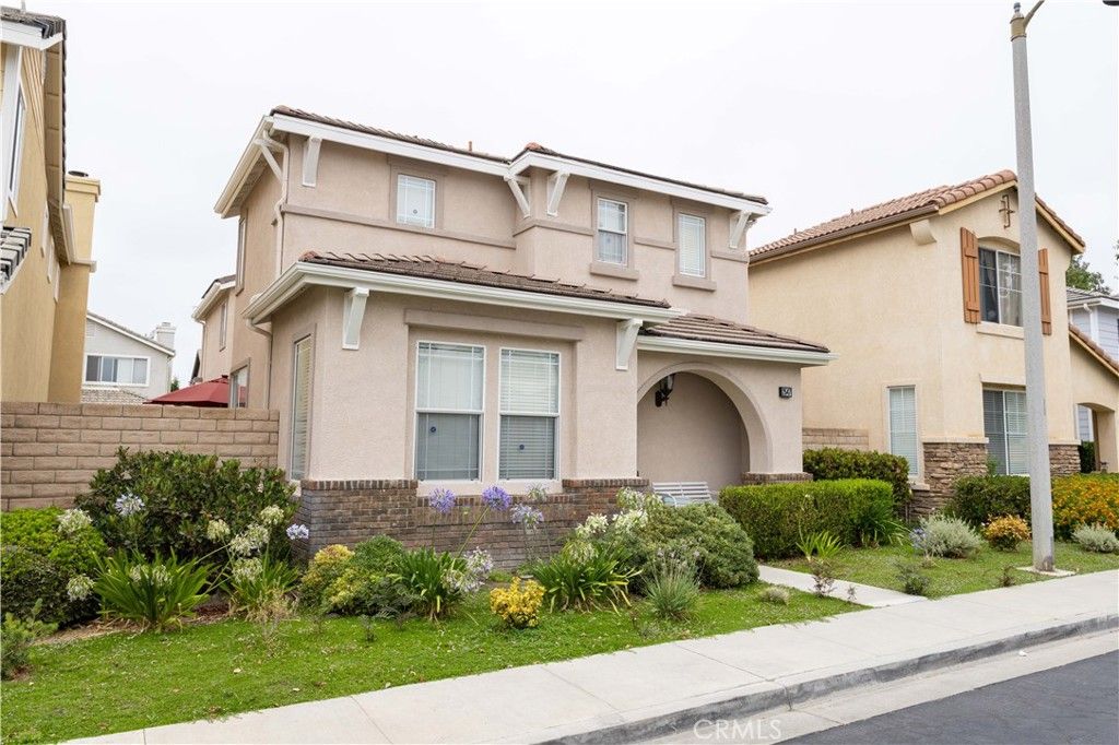 Photo of 2547 Canterbury Lane, Simi Valley, CA 93063 (MLS # SR25251912)