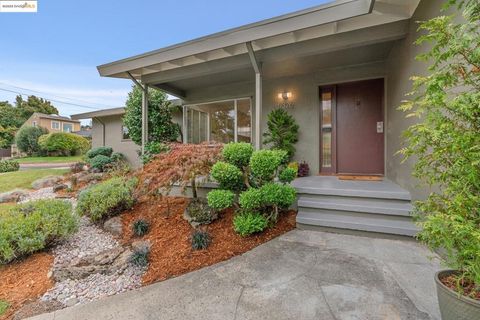 Photo of 5326 Silva Ave Ave, El Cerrito, CA 94530 (MLS # 41113370) Photo of 5326 Silva Ave Ave, El Cerrito, CA 94530 (MLS # 41113370)