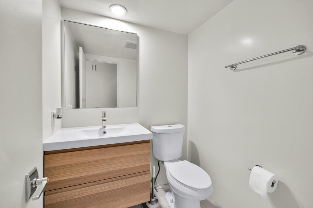 Palm Springs C.C. - Residential Lease