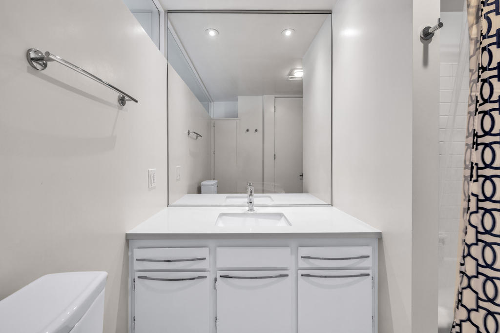 Palm Springs C.C. - Residential Lease