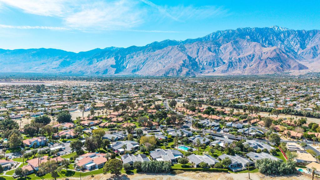 Palm Springs C.C. - Residential Lease