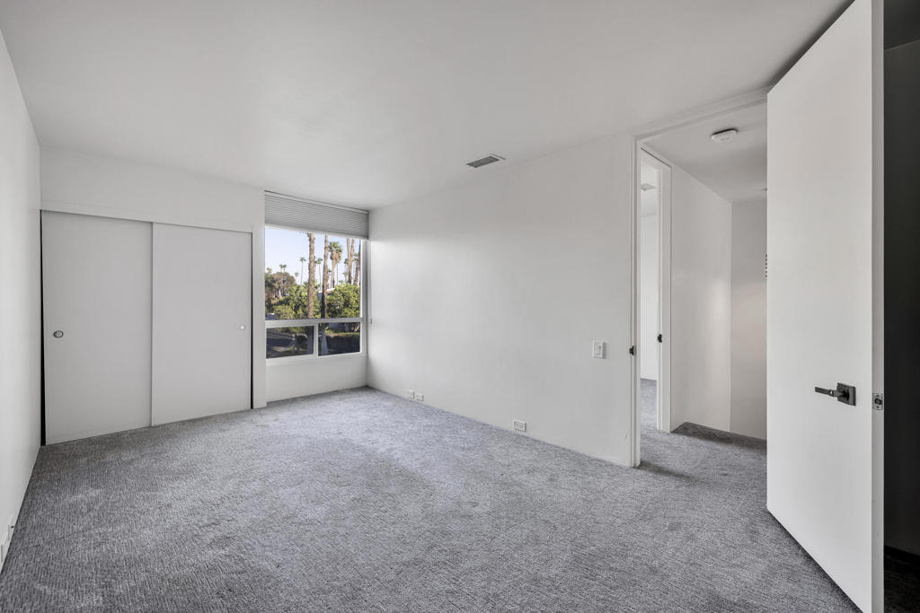Palm Springs C.C. - Residential Lease