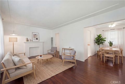 Photo of 1120 Chelsea Avenue, Santa Monica, CA 90403 (MLS # SR25271499)