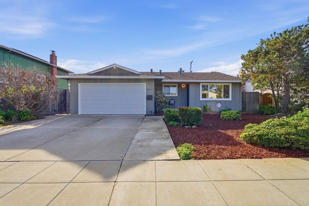 Photo of 1594 Hallbrook Dr Dr, San Jose, CA 95118 (MLS # 41121479)