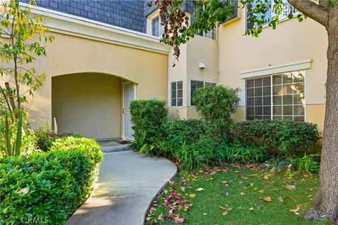 19208 Hamlin Street Unit 5, Reseda, CA 91335 - MLS#: SR25270238