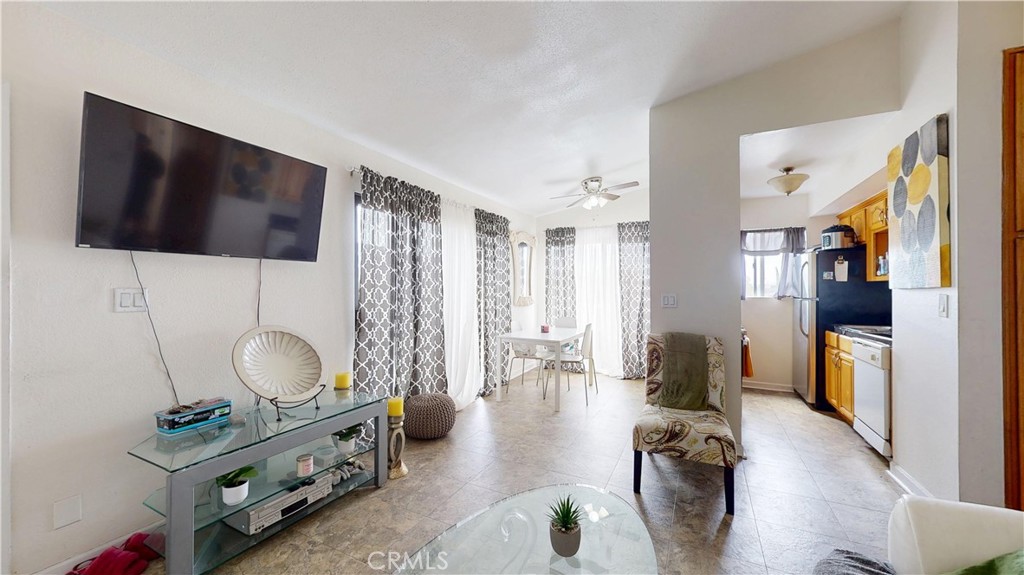 1168 E 10th 218B