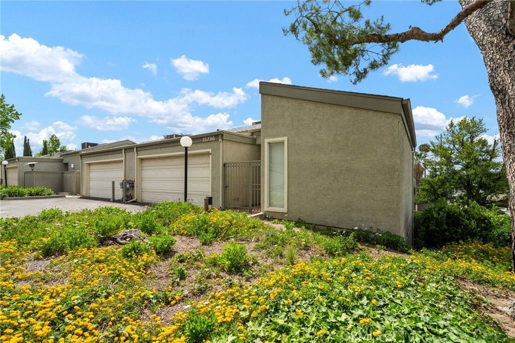 Photo of 15796 Midwood Drive #6, Granada Hills, CA 91344 (MLS # SR25100726)