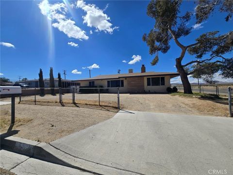 Photo of 25391 Bejoal ST, Barstow, CA 92311 (MLS # HD26125717)