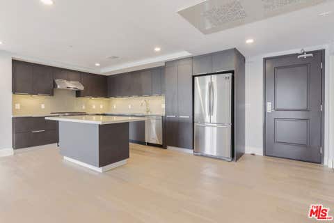 Photo of 2939 Leeward Avenue #401, Los Angeles, CA 90005 (MLS # 26851881)