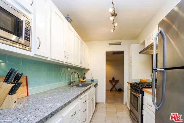 800 W 1ST Street 1210
