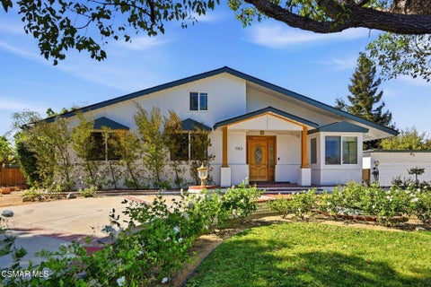 Photo of 1763 Wellesley Drive, Thousand Oaks, CA 91360 (MLS # 226005003)
