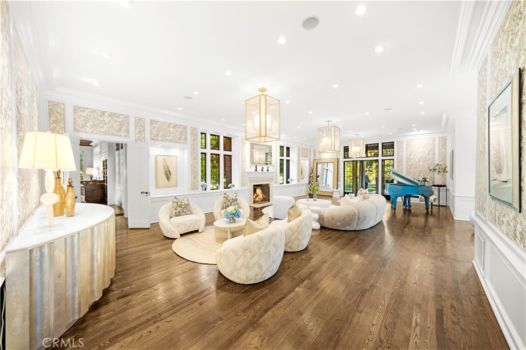 Properties 4 1200 S Arroyo Boulevard
