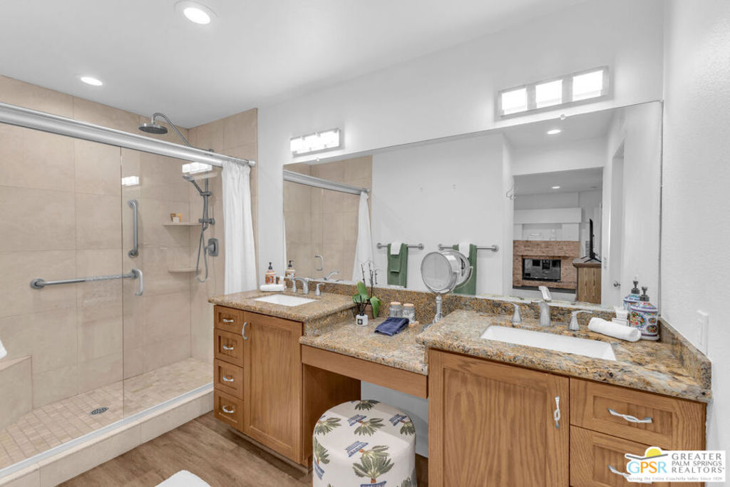Santa Rosa Cove Coun - Residential