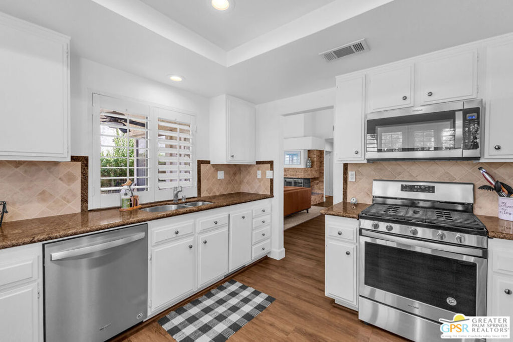 Santa Rosa Cove Coun - Residential