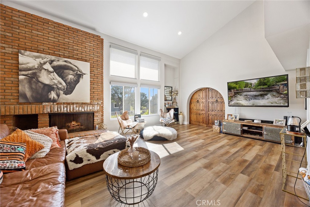 5031 Fairway View