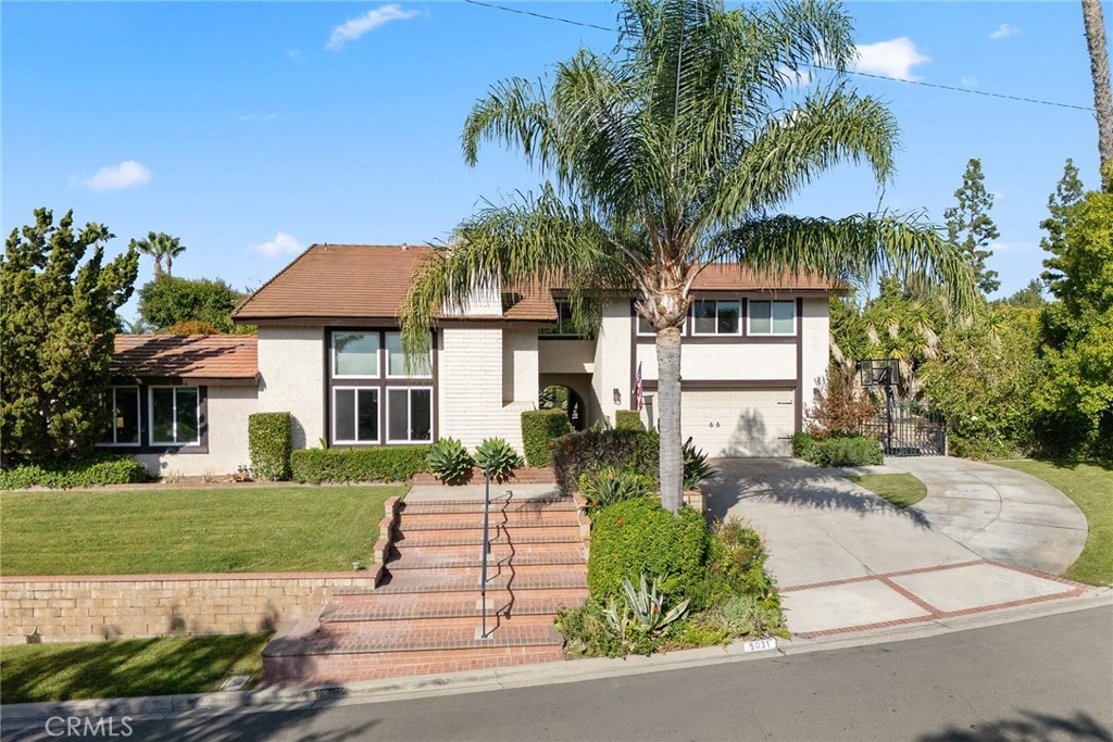 5031 Fairway View