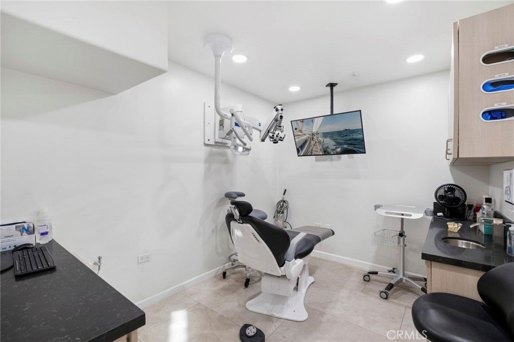 122 Agate, Newport Beach CA 92662 - Photo 10
