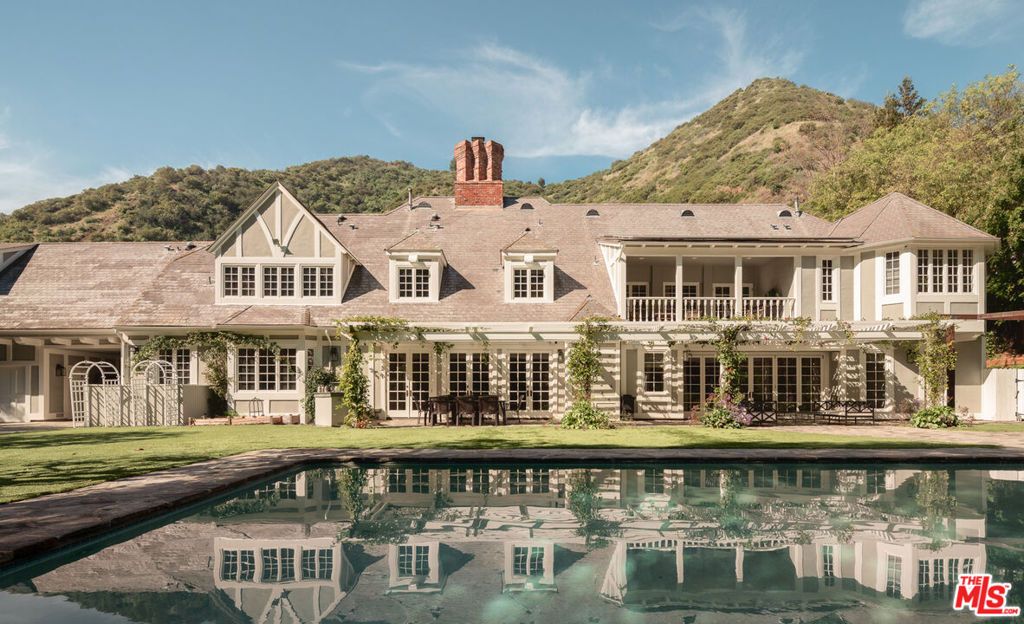 Photo of 1420 Moraga Drive, Los Angeles, CA 90049 (MLS # 26650371)