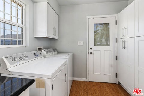 Tiny photo for 10917 S Osage Avenue, Inglewood, CA 90304 (MLS # 26850657)