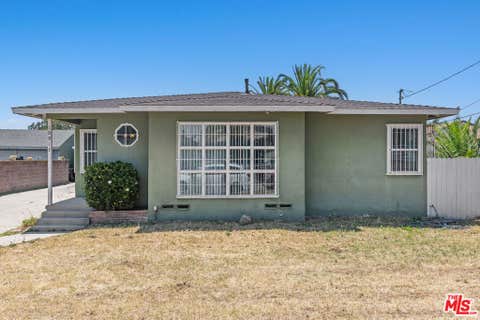 Tiny photo for 10917 S Osage Avenue, Inglewood, CA 90304 (MLS # 26850657)