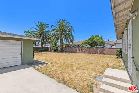 Tiny photo for 10917 S Osage Avenue, Inglewood, CA 90304 (MLS # 26850657)