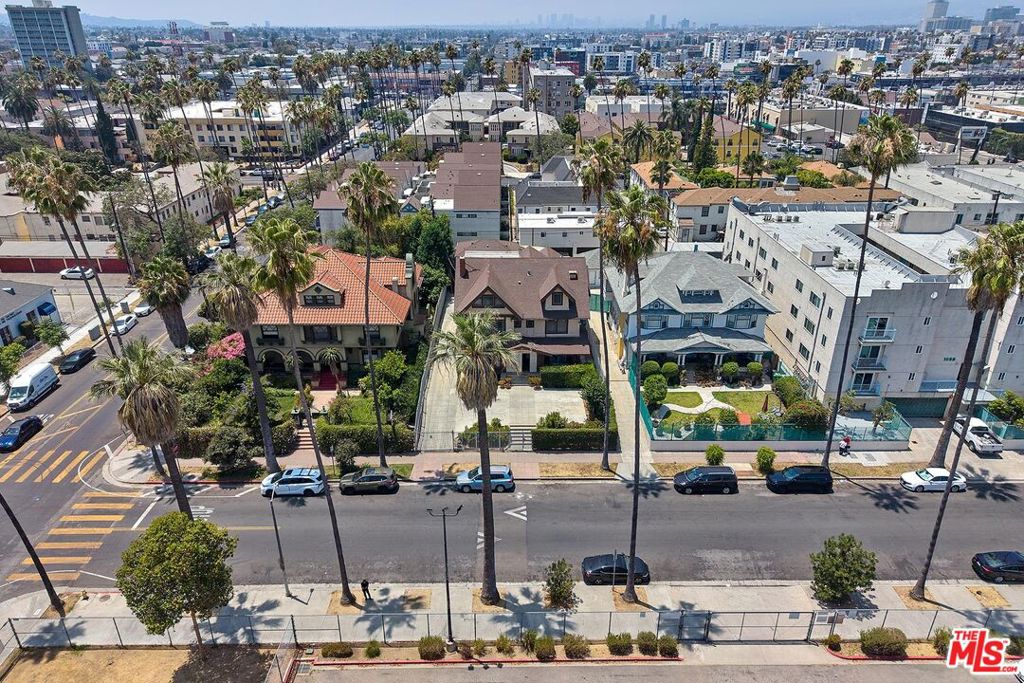 1041 Elden Avenue