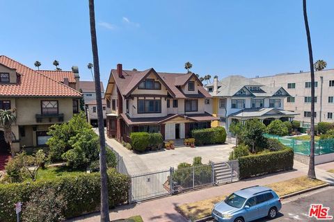 Photo of 1041 Elden Avenue, Los Angeles, CA 90006 (MLS # 26859537)
