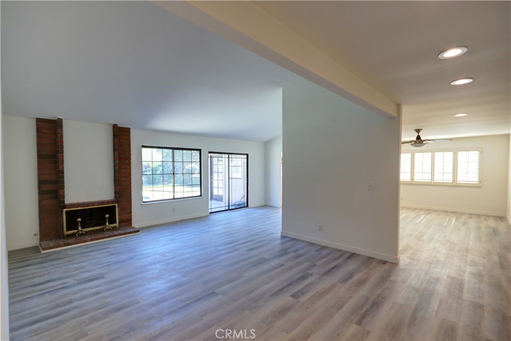Custom Homes (VALN) (CVALN) - Residential Lease