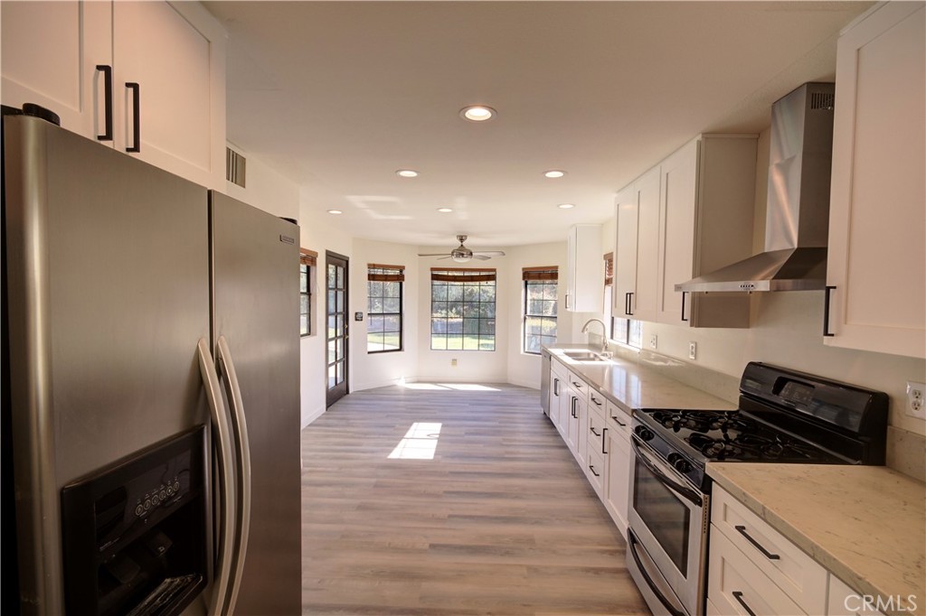 Custom Homes (VALN) (CVALN) - Residential Lease