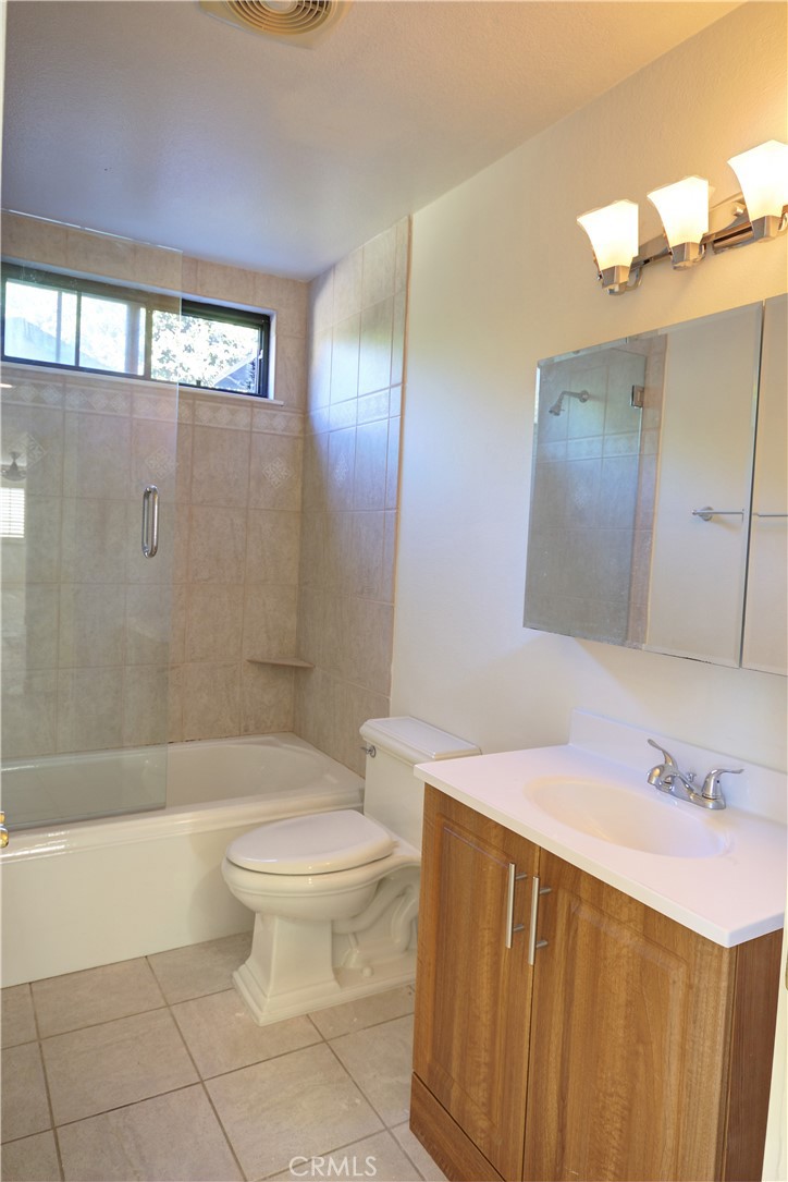 Custom Homes (VALN) (CVALN) - Residential Lease