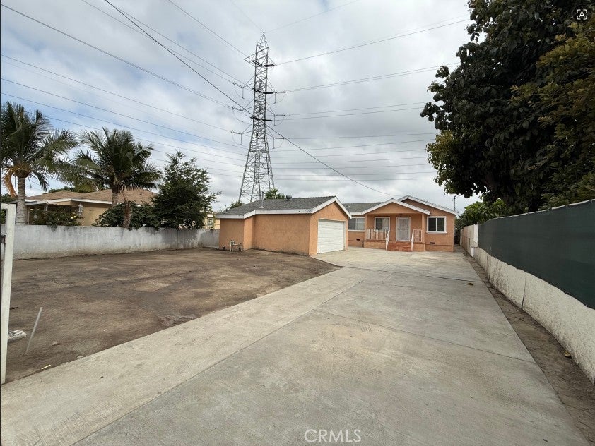 1443 E 92nd ST, Los Angeles CA 90002